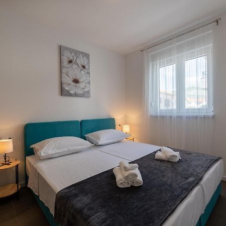 Apartments Maya & Tina Trogir Dış mekan fotoğraf