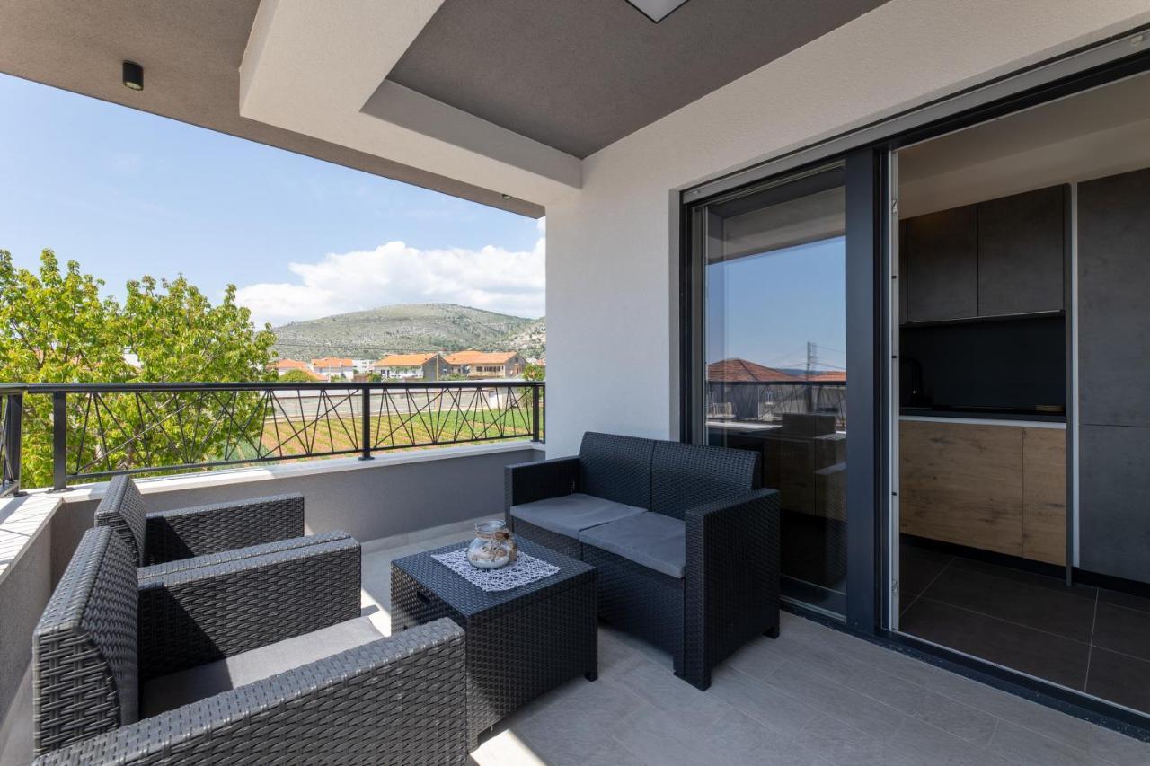 Apartments Maya & Tina Trogir Dış mekan fotoğraf