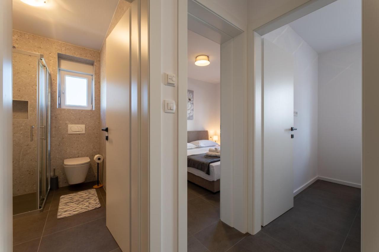 Apartments Maya & Tina Trogir Dış mekan fotoğraf