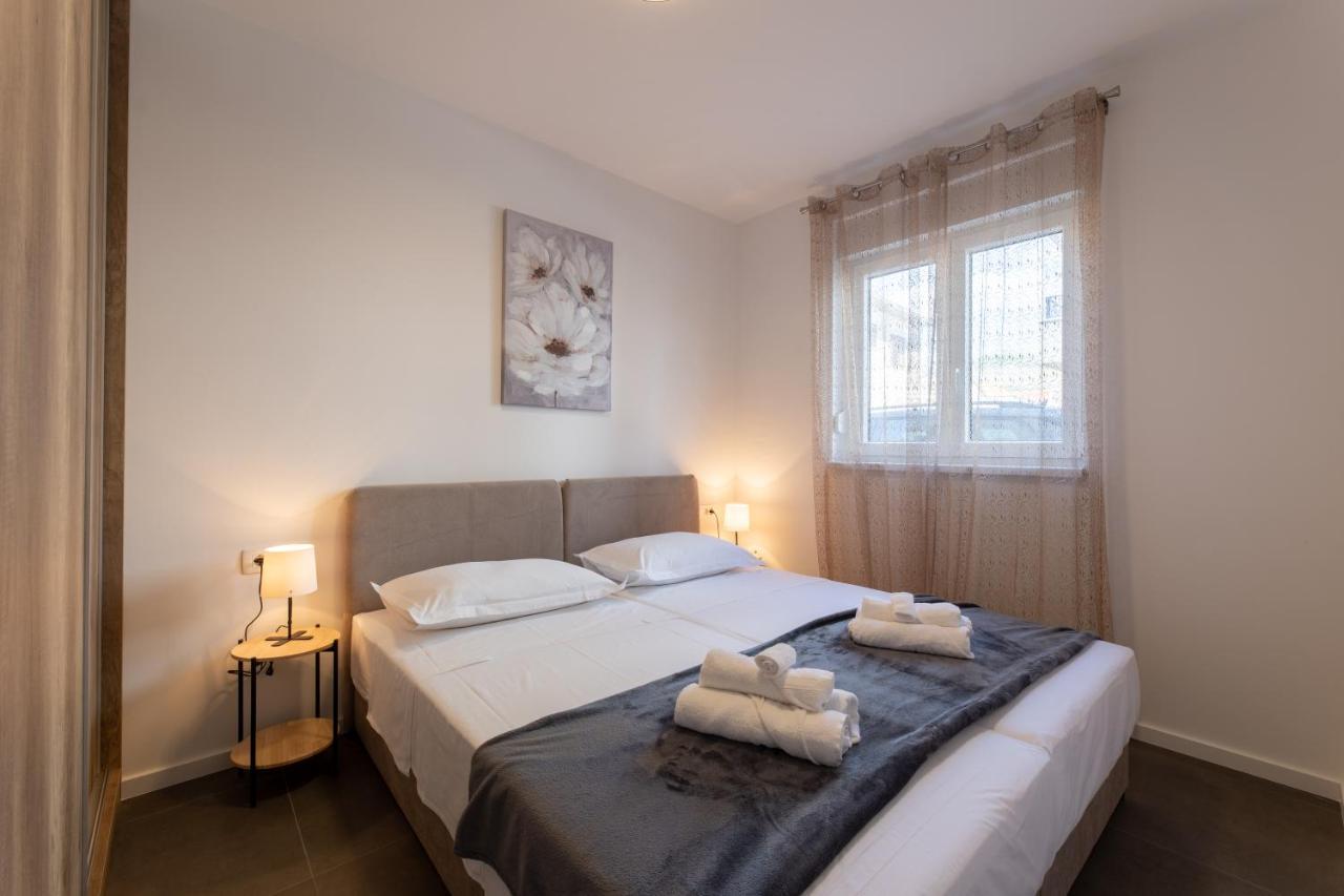 Apartments Maya & Tina Trogir Dış mekan fotoğraf